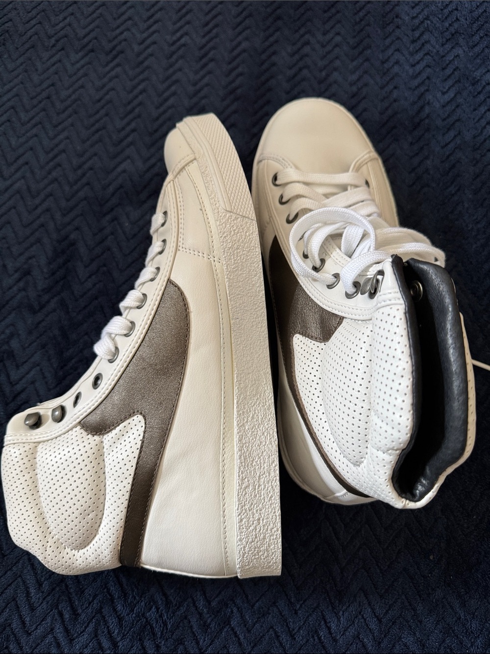 NWT! Men’s Diesel White High-Top Sneakers with Metallic Silver Panels